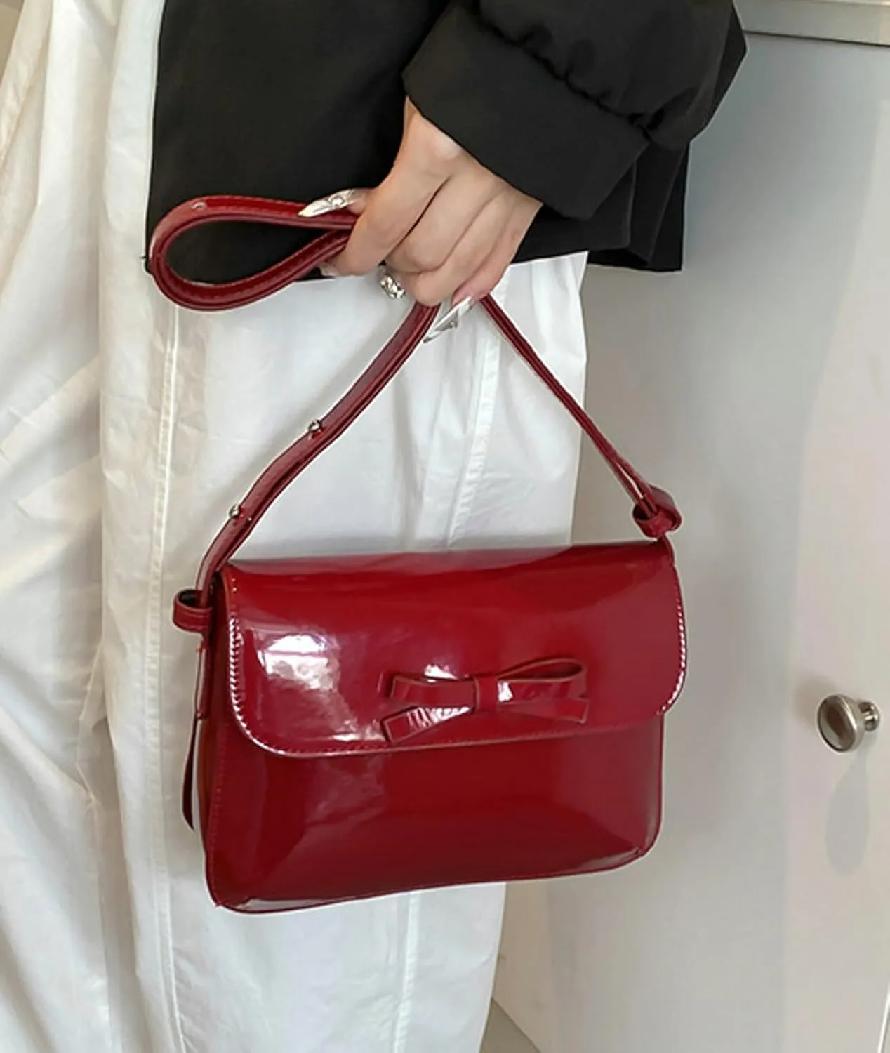 2025 Glossy Patent Leather Bowknot Small Square Crossbody Bag Women Everyday Shoulder Bag Spring Summer