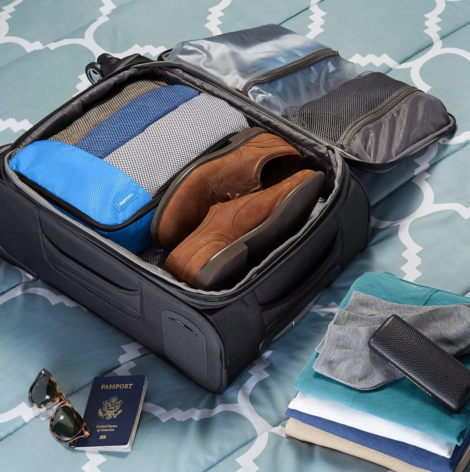 Amazon Basics Medium Packing Cubes for Travel, Packing Organizers, 4-Piece-Set With Double Zipper Pulls and Mesh Top Panel, 100% Durable Polyester, Sky Blue, 13.8"L x 9.8"W x 3"H