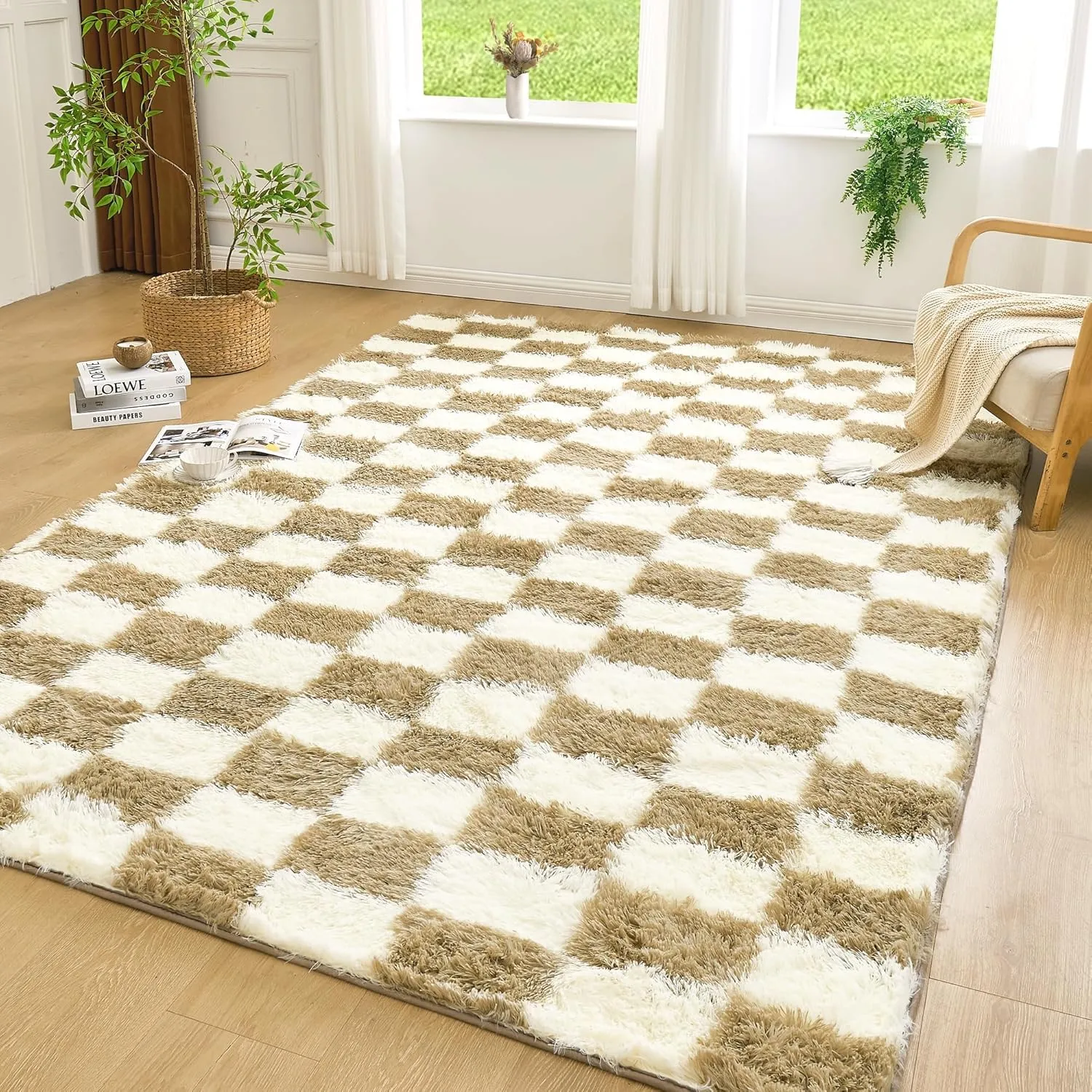 Andency 5x7 Ft Beige and White Area Rug for Living Room Classic Checkered Shaggy Rug Non-Slip High Pile Soft Fluffy Rug Fuzzy Carpet Bedroom Kids Toddler Room Nursery Playroom, Cute Dorm Home Decor
