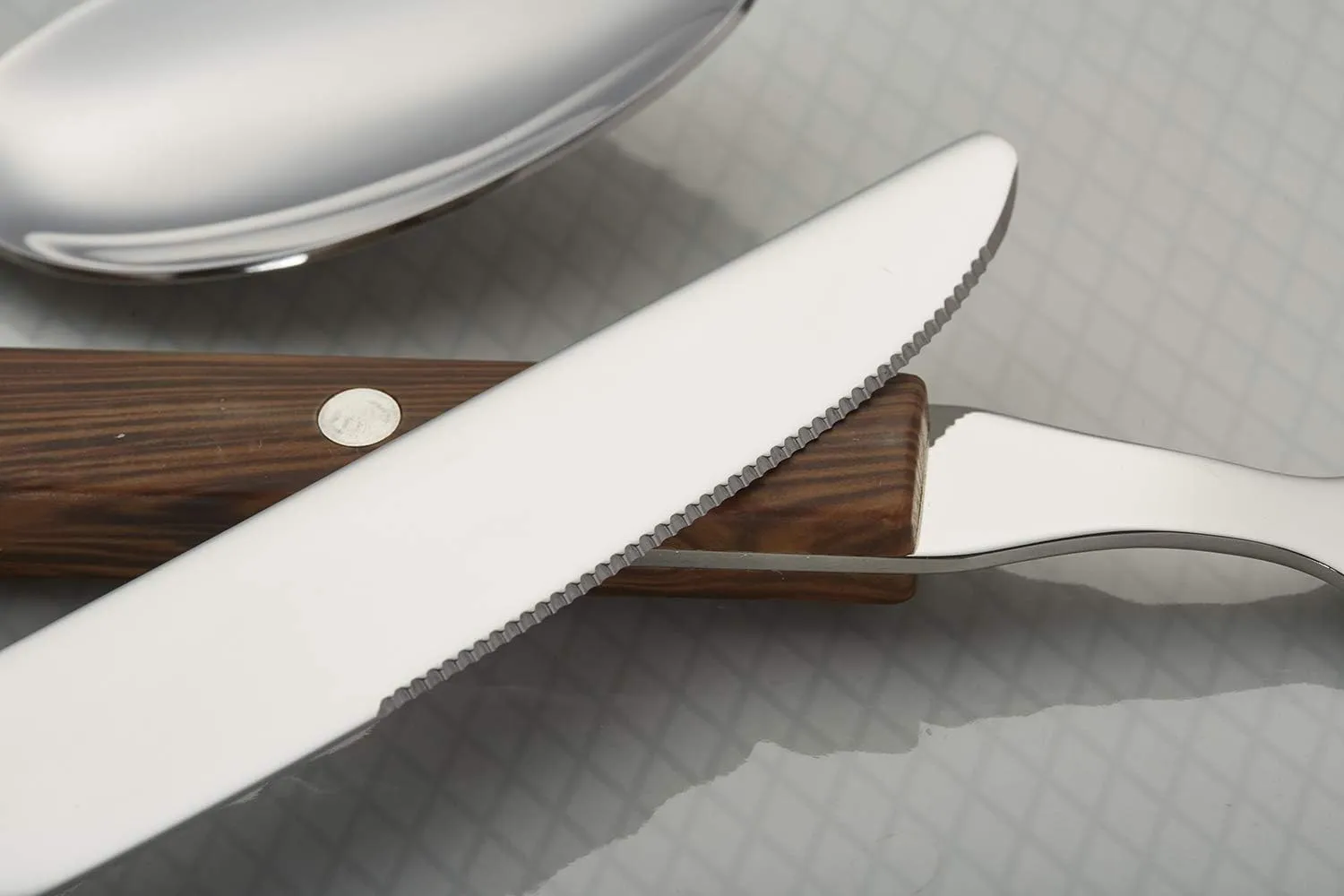 ANNOVA Silverware Set Stainless Steel Cutlery Color Handle With Rivet/Retro Flatware (Walnut/Wood 303, 20 Pieces)