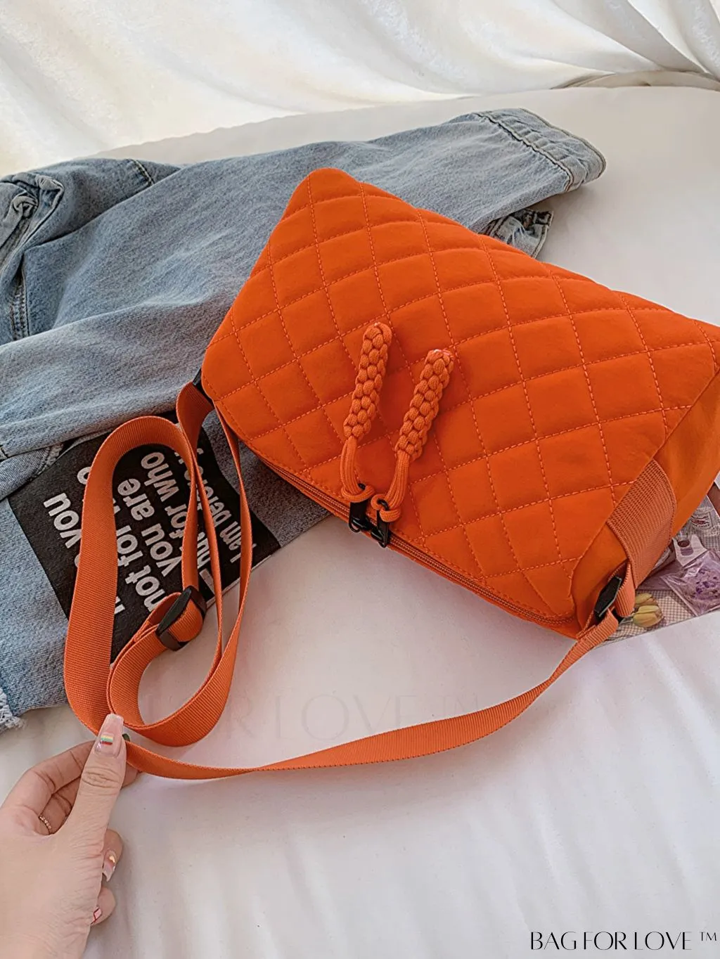 BagForLove - Chic Diamond Pattern Shoulder Bag - Fashionably Solid & Stylish