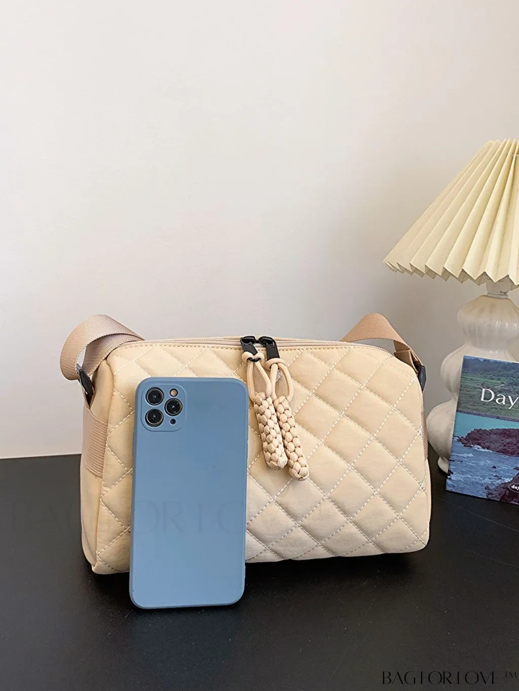 BagForLove - Chic Diamond Pattern Shoulder Bag - Fashionably Solid & Stylish