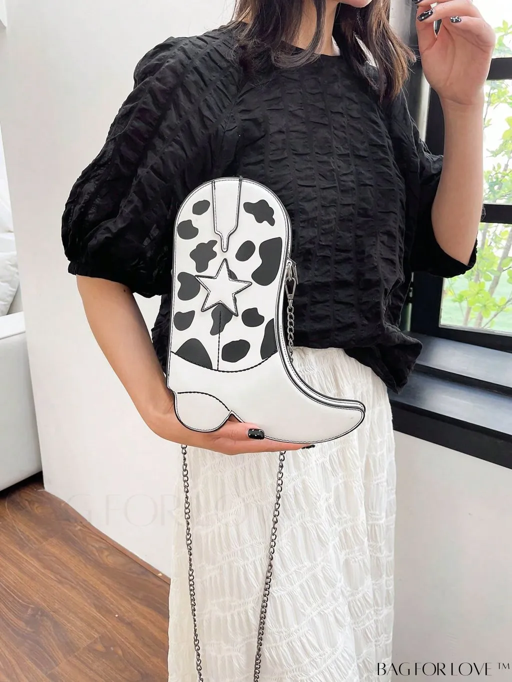 BagForLove - Chic Pink Cow Print Chain Bag - A Fun and Stylish Accessory