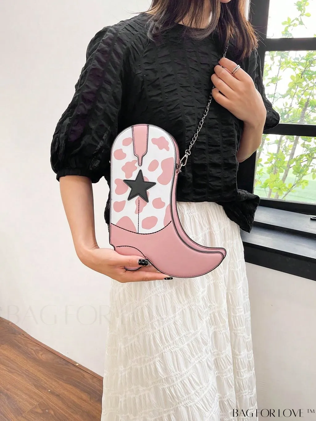 BagForLove - Chic Pink Cow Print Chain Bag - A Fun and Stylish Accessory
