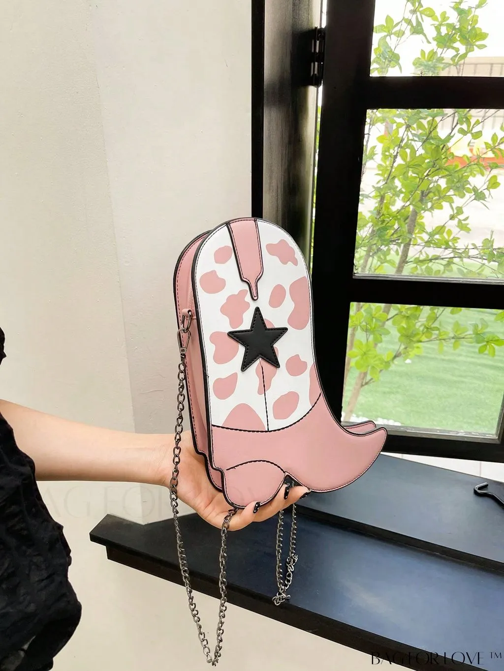 BagForLove - Chic Pink Cow Print Chain Bag - A Fun and Stylish Accessory