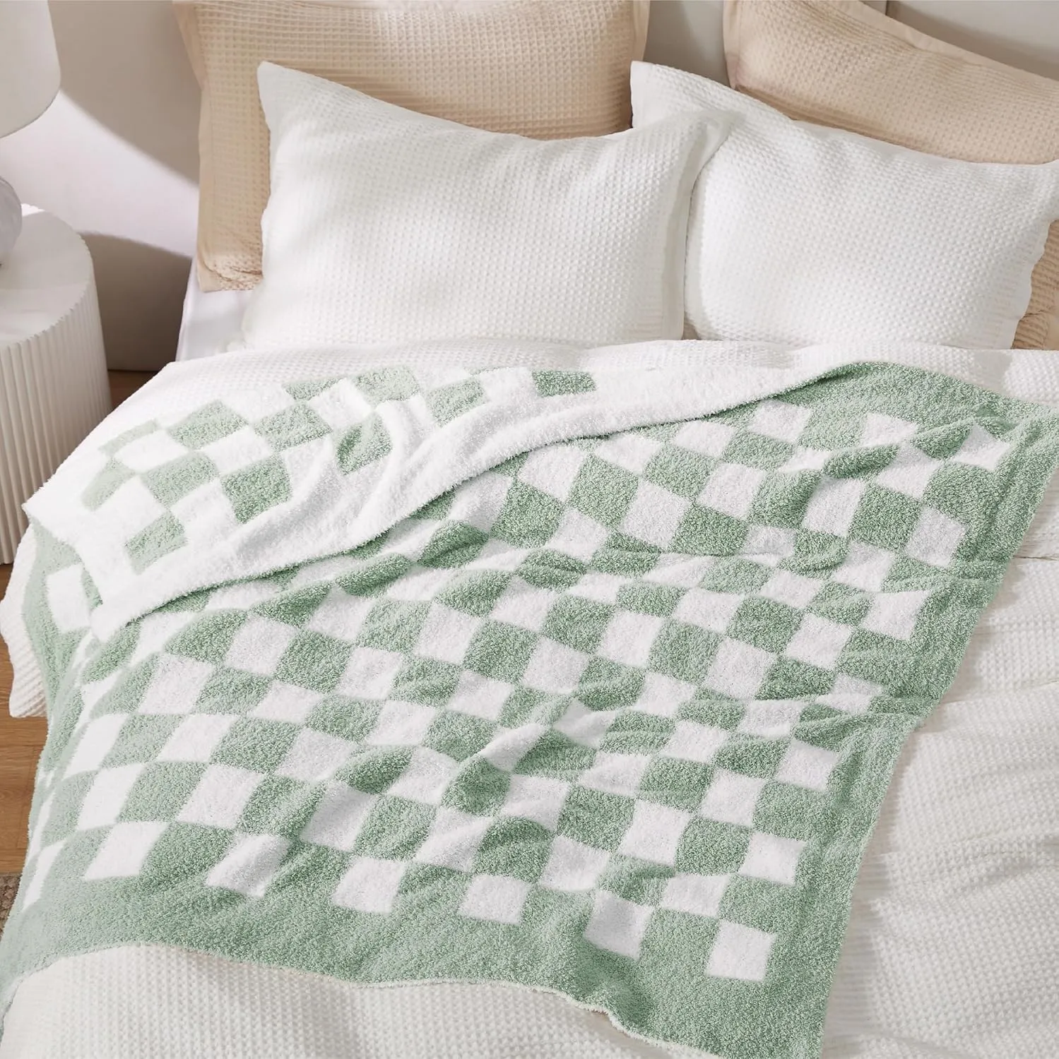 Bedsure Checkered Throw Blanket for Couch - Super Soft, Cozy & Warm Knit Blanket, Breathable, Lightweight & Fluffy for Bed & Sofa, Checkered Green, 50x60 Inches