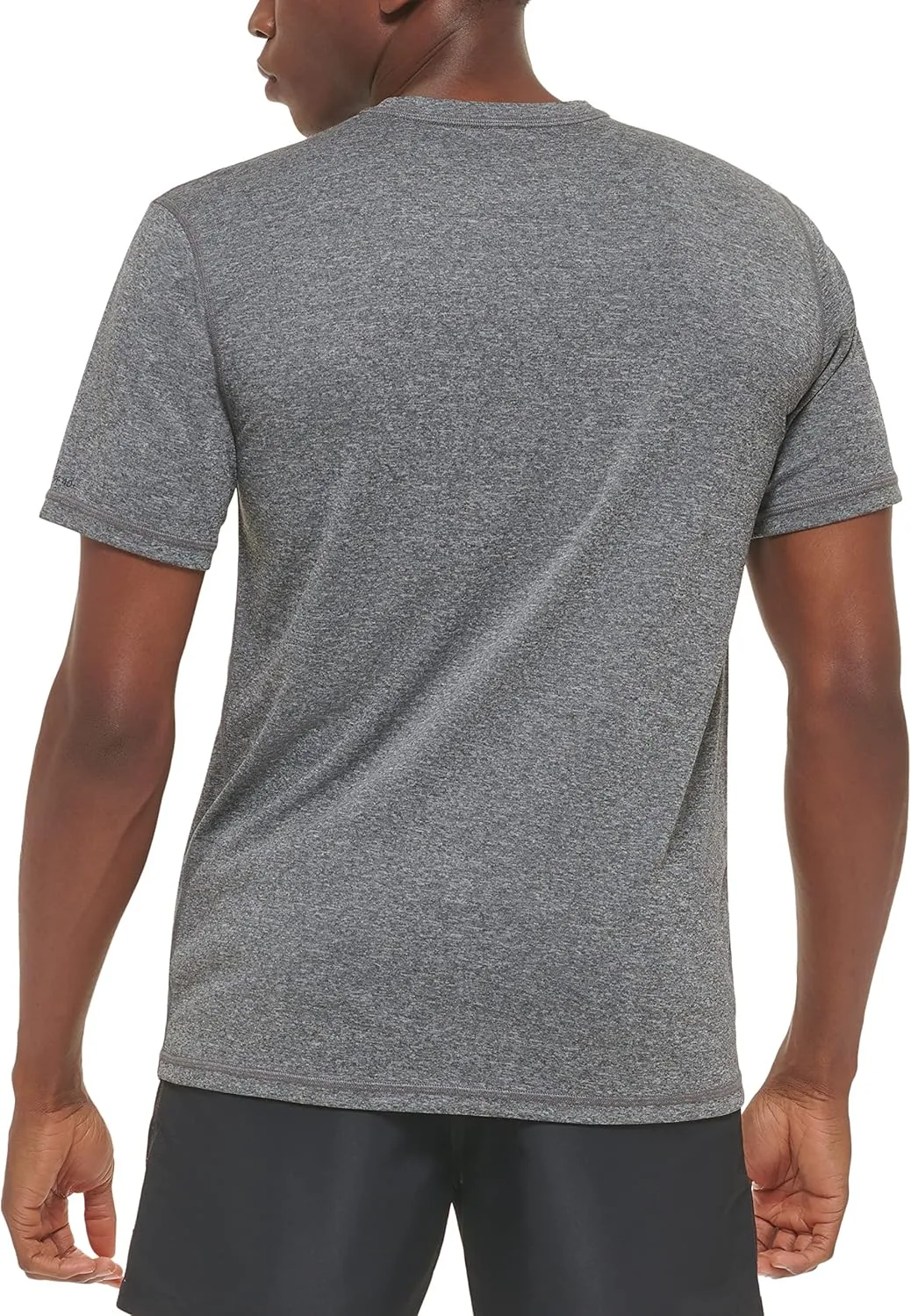 Calvin Klein Men's Standard Light Weight Quick Dry Short Sleeve 40  UPF Protection Active Top