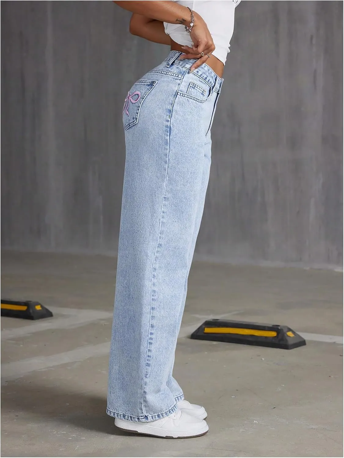 Floerns Women's Bowknot Embroidery Jeans Y2k Straight Leg Boyfriend Denim Pants