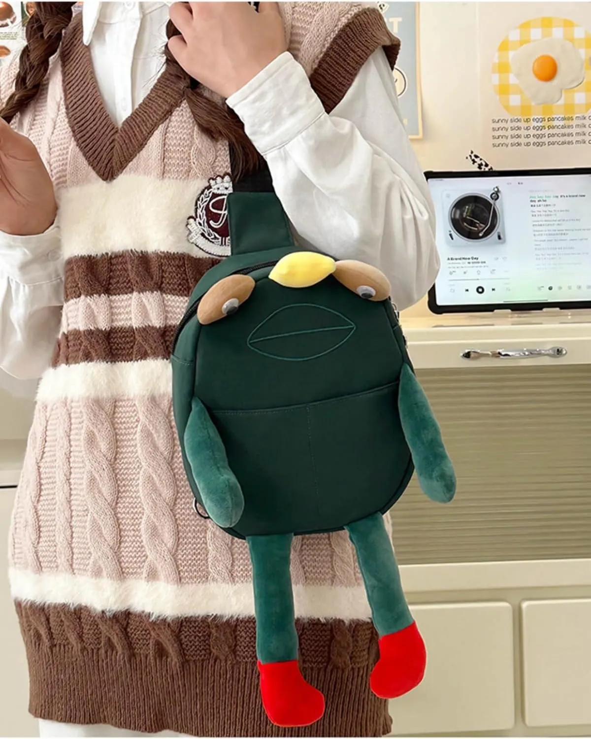 Frog Crossbody Handbags For Women Men Cute Shoulder Bag Nylon Sling Chest Bag Casual Travel Hiking Daypack