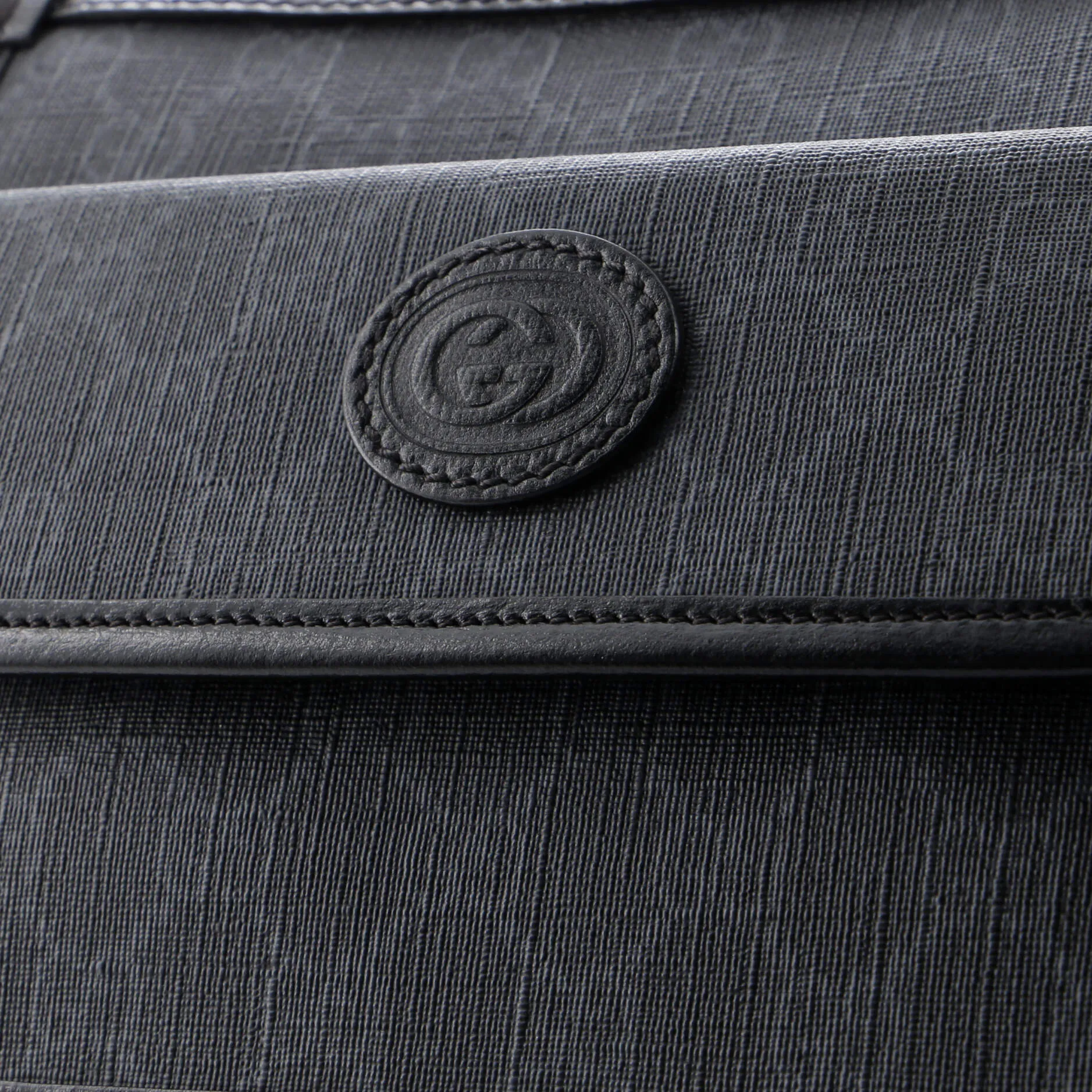 Interlocking G Patch Wristlet Flap Messenger Bag GG Coated Canvas Small