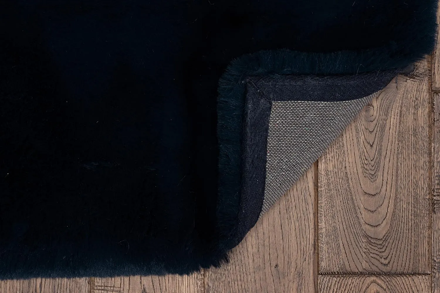 Linon Haven Lux Soft Faux Rabbit Navy Solid Colored 3' X 5' Accent Rug