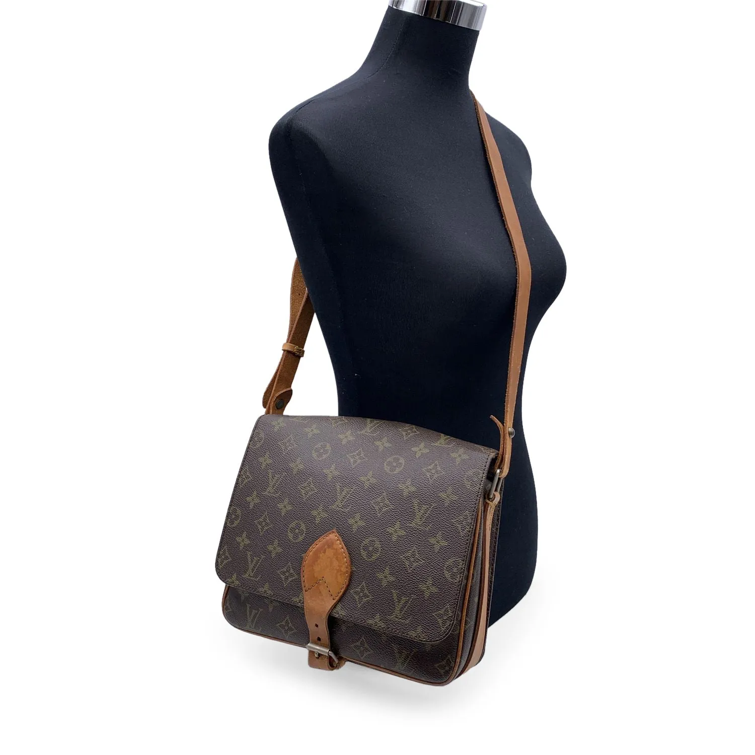 LOUIS VUITTON Vintage Canvas Cartouchiere Mm Messenger Bag M51253