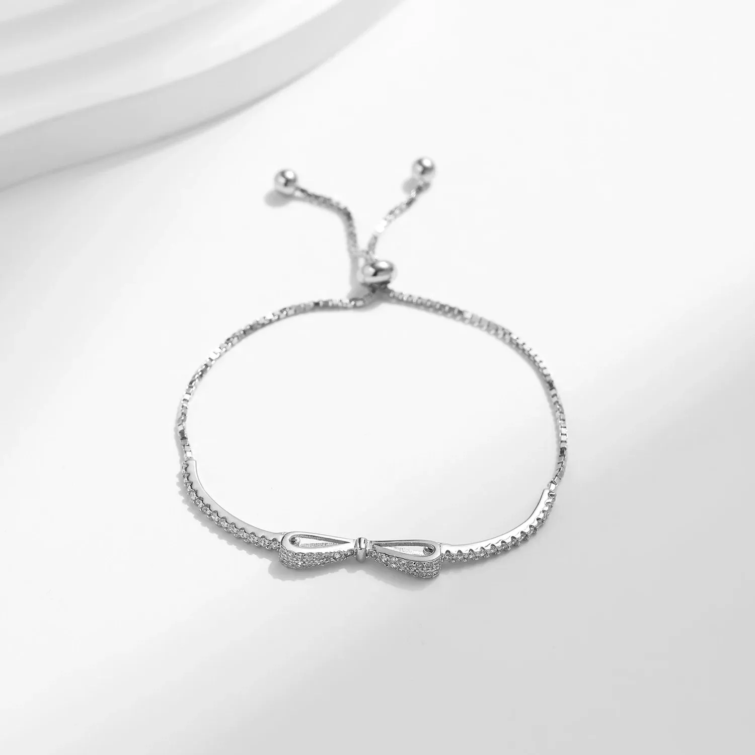 Luxurious Zirconia Bowknot Adjustable Bracelet