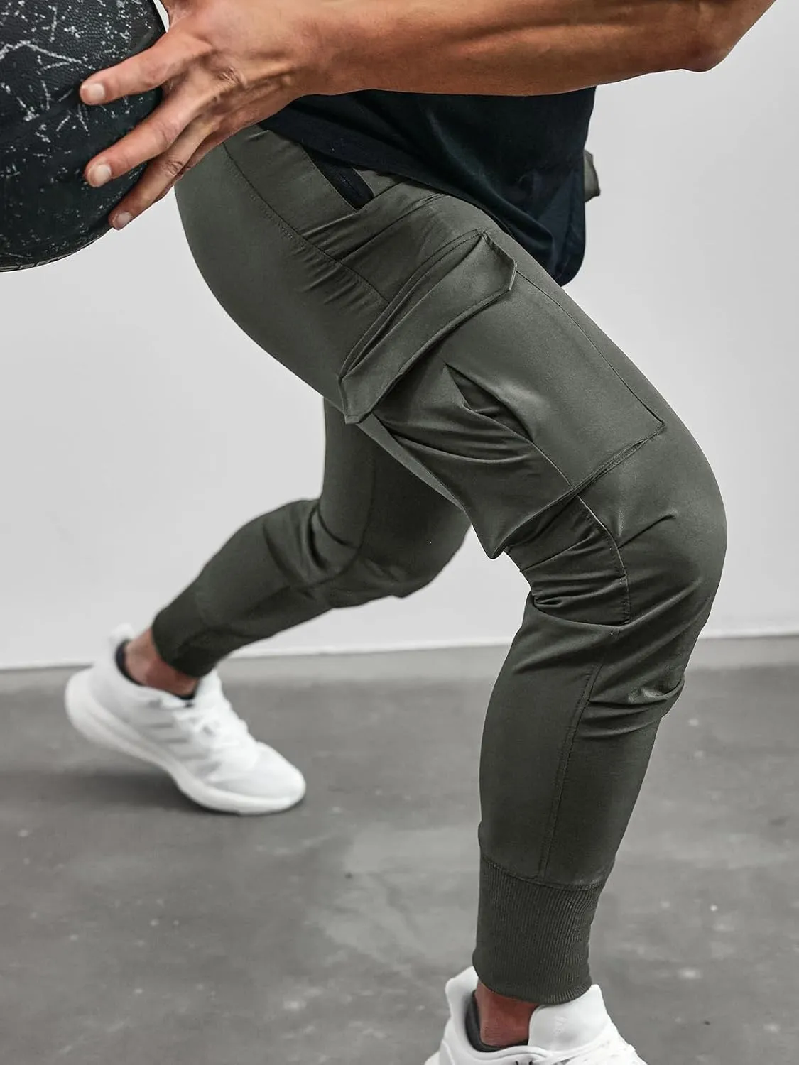 Men's Sweatpants All Condition Cargo Jogger Quick Dry Breathable Stretchy Waterproof Running Workout