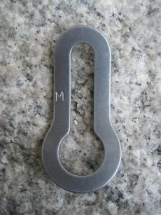Moses Keyhole Rivet Hanger