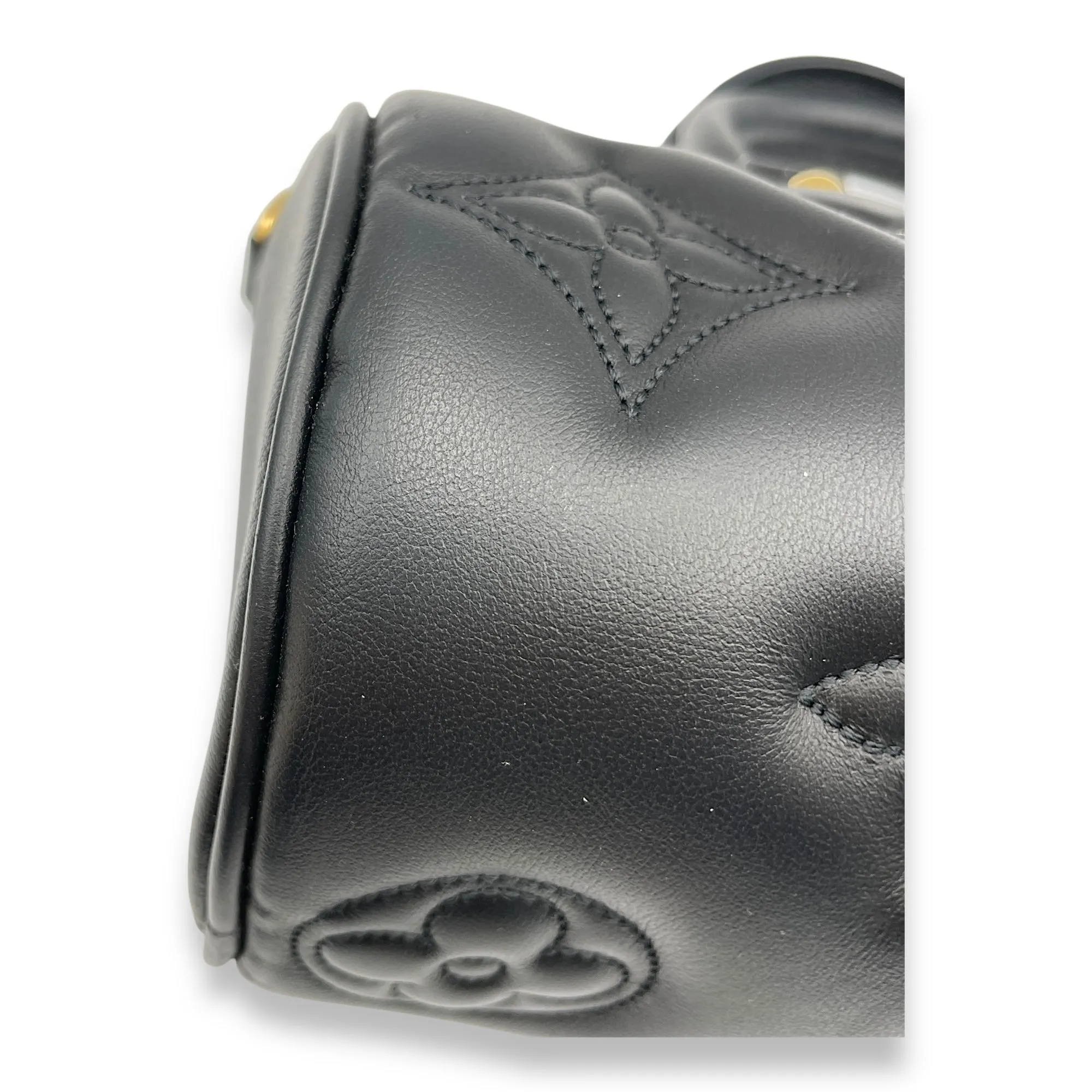 Papillon BB Black Crossbody Bag in Calfskin, Gold hardware