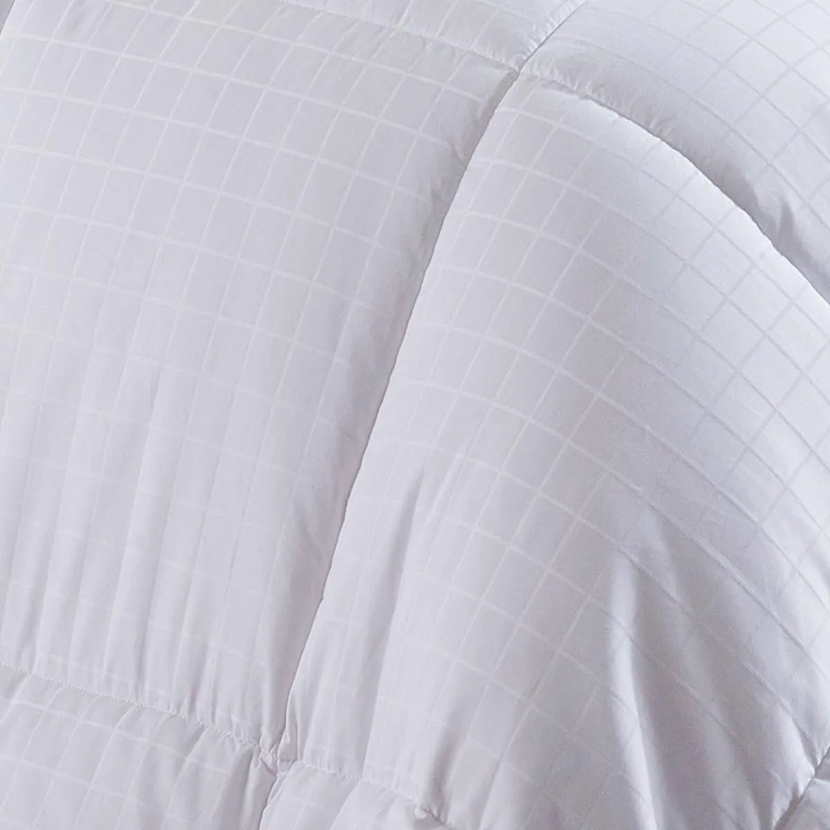 Royal Tradition Goose Down Comforter Medium Weight/Warmth (Full Size) 100-Percent Cotton Shell, Dobby Checkered Pattern, Standard Goose Down Fill, All Seasons Duvet Insert