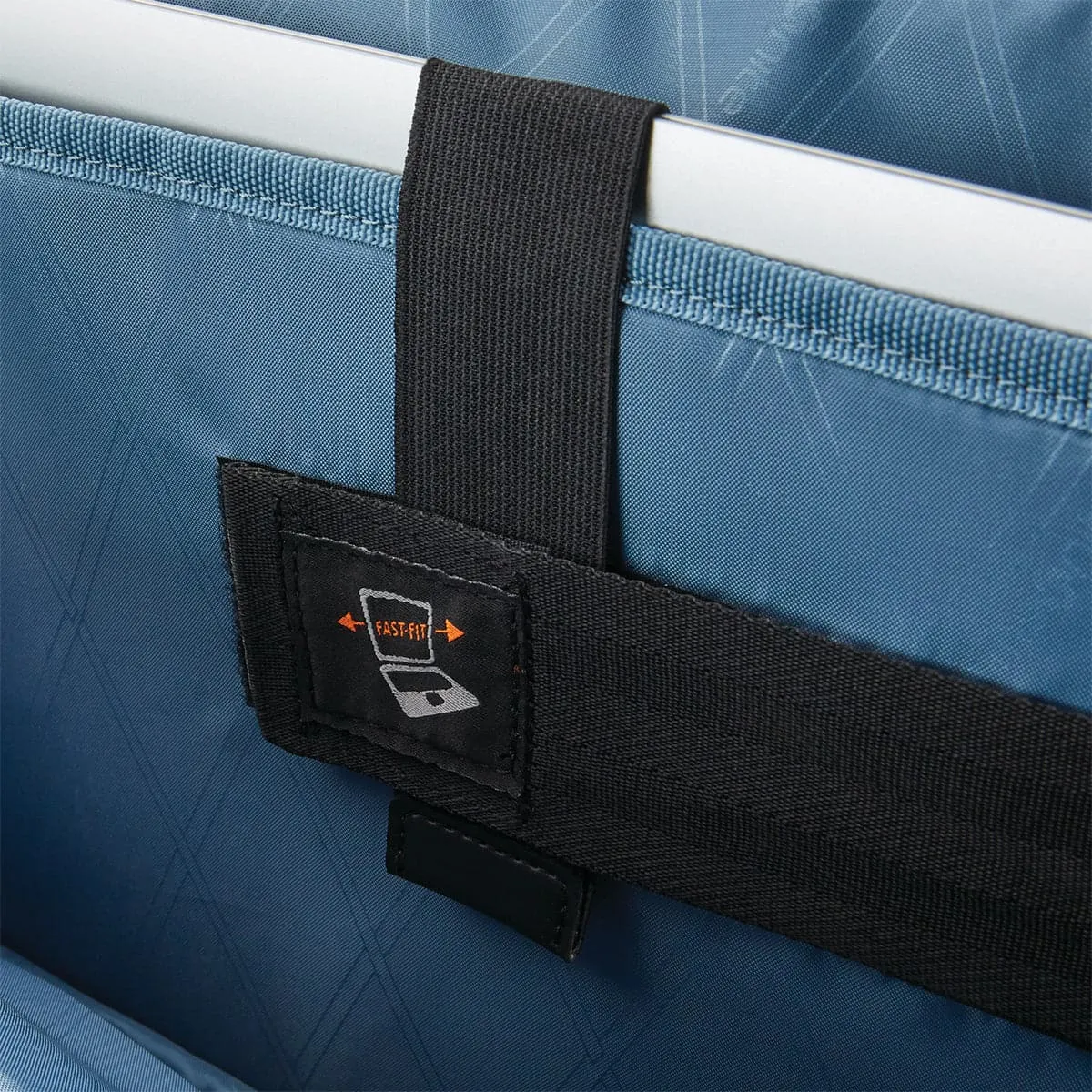 Samsonite 15.6" Slim Messenger
