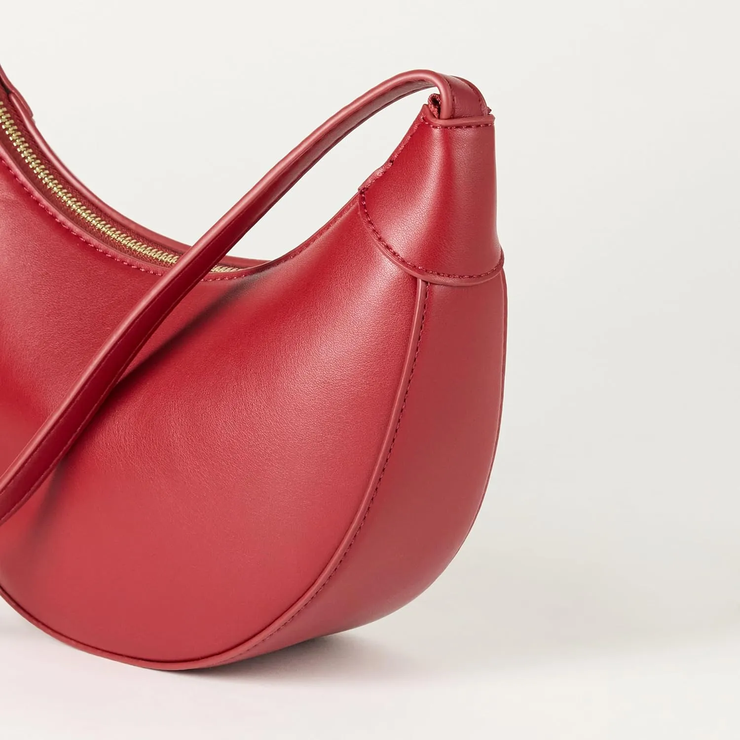 The Drop Kinsley Cresent Crossbody Bag