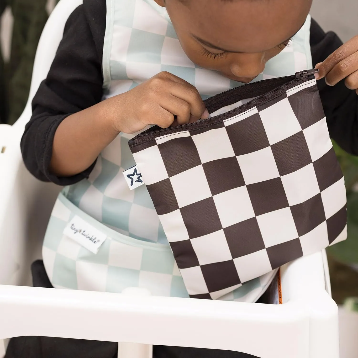 Tiny Twinkle 5 Pack Reusable Snack Bags - Machine Washable, PFAS, PVC, BPA, Phthalate-Free Reusable Baby and Toddler Food Safe Snack Bags (Checkers Black Green)