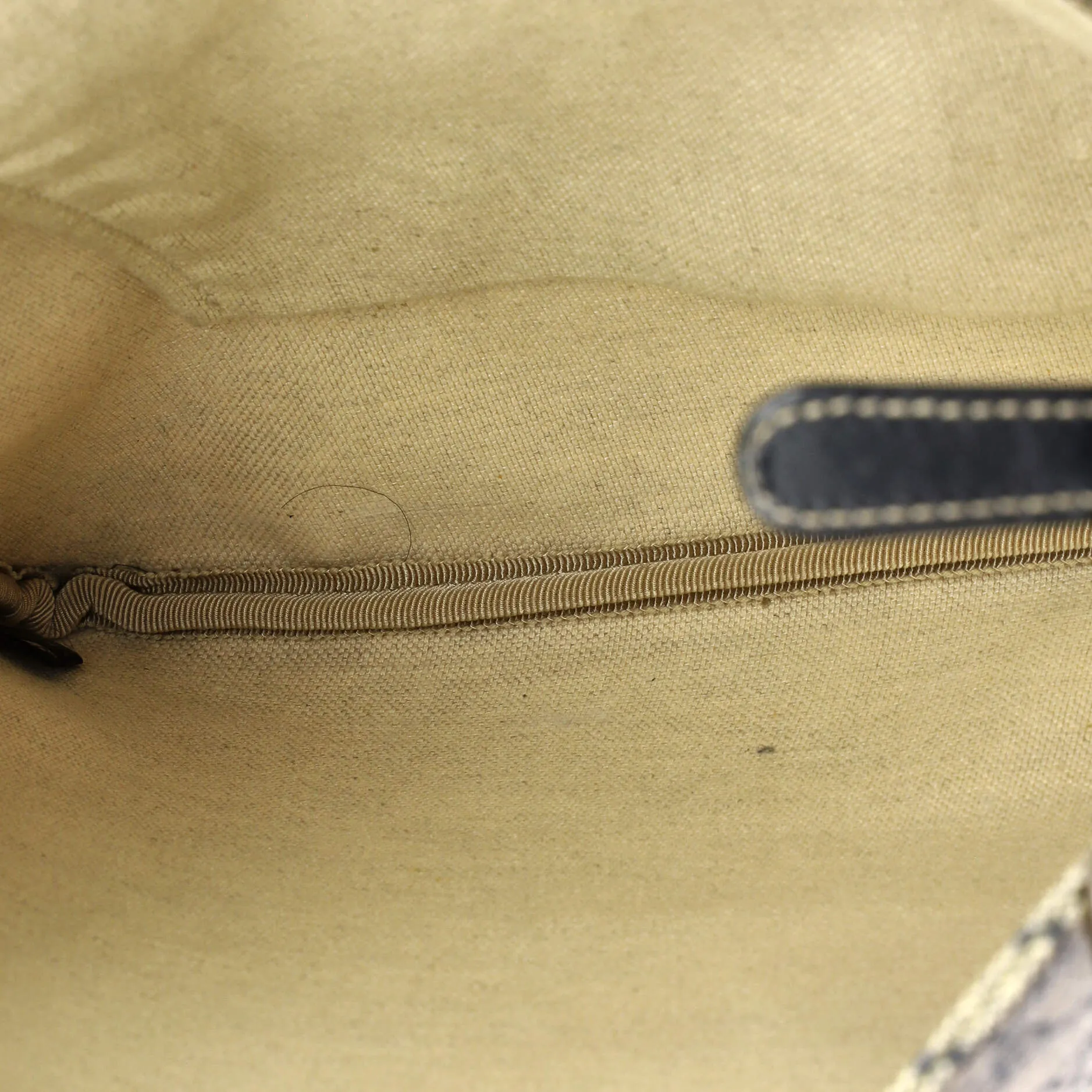 Zip Top Messenger Bag GG Coated Canvas Large